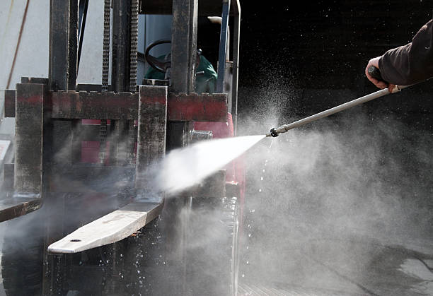 Professional Pressure Washing Services in Exeter, CA